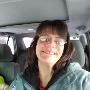 Meet your Posher, Debbie